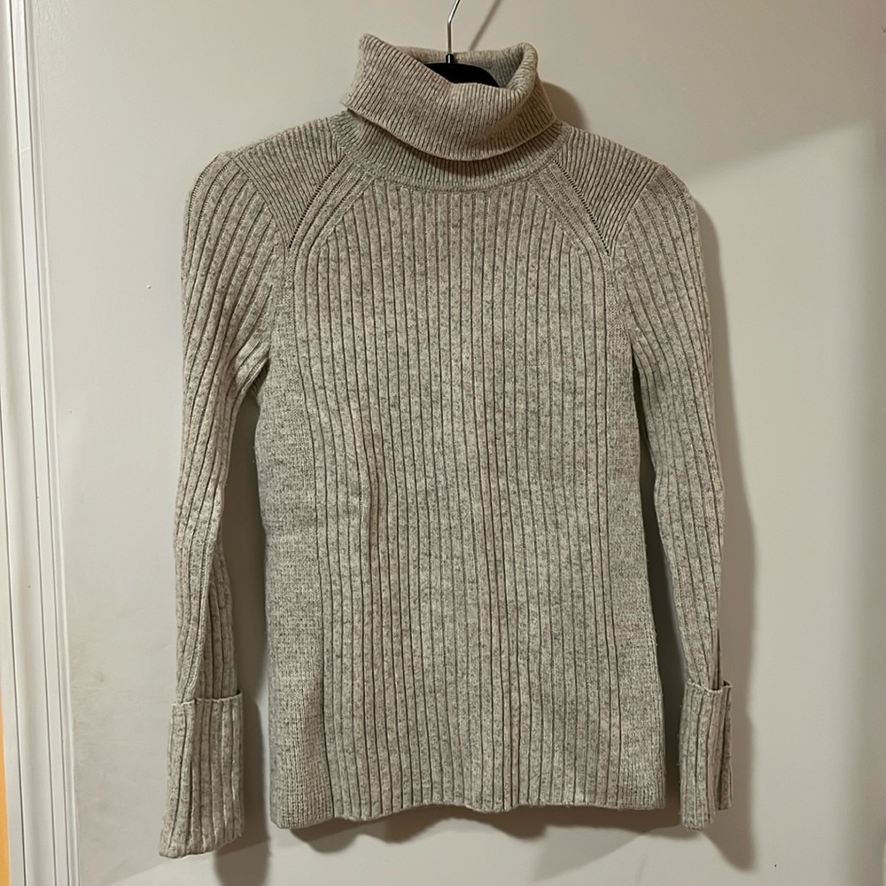 Club Monaco Gray Warm Long Sleeve Turtleneck Size XS